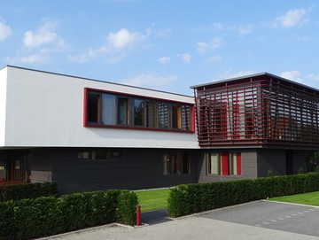 Bürogebäude Kathe in Holrzahmenbau in Kombination mit Massivholz